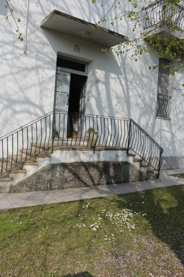 Villa Dei Tigli San Vicenzo di Galliera Екстер'єр фото
